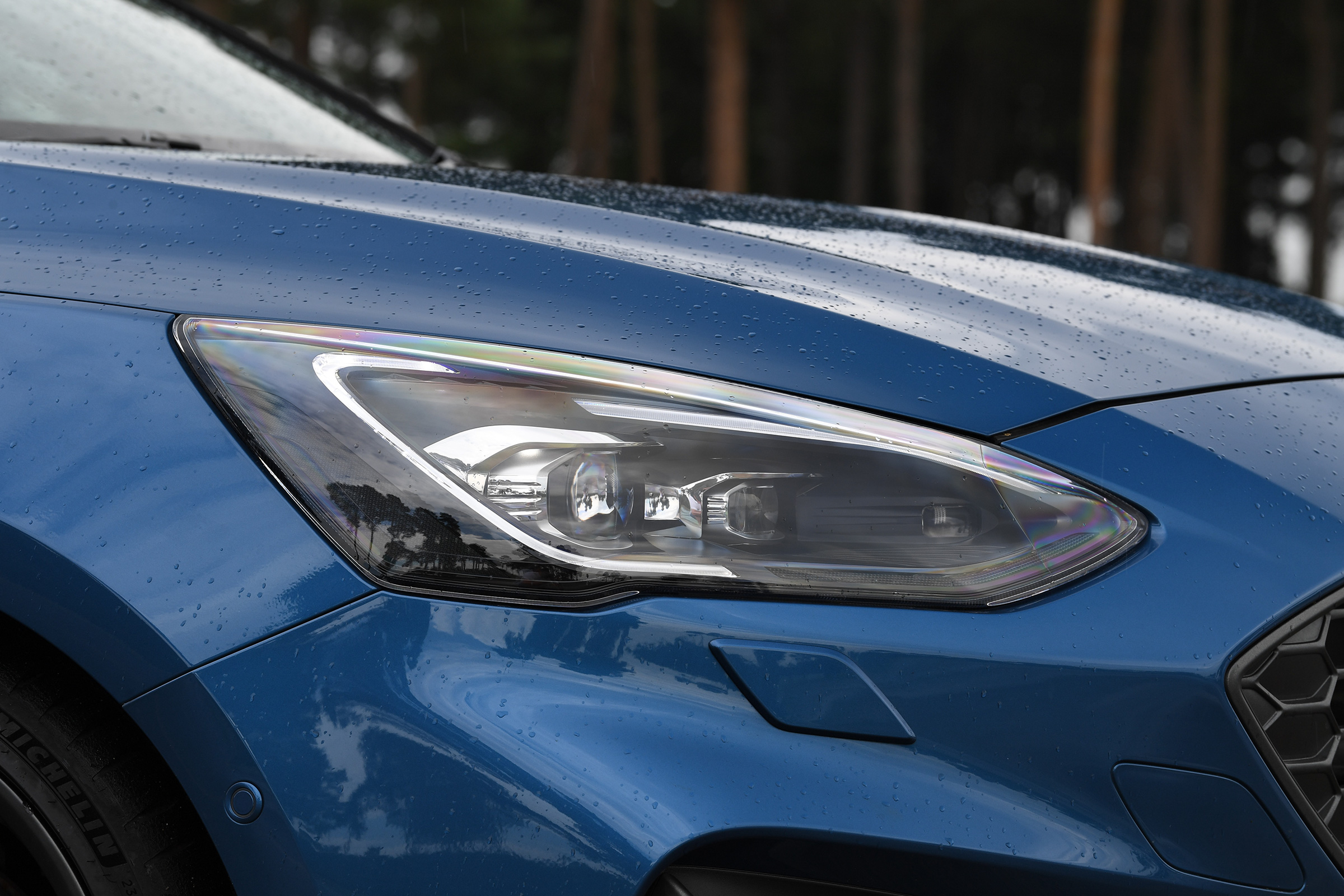 Ford Focus ST - headlight