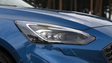 Ford Focus ST - headlight