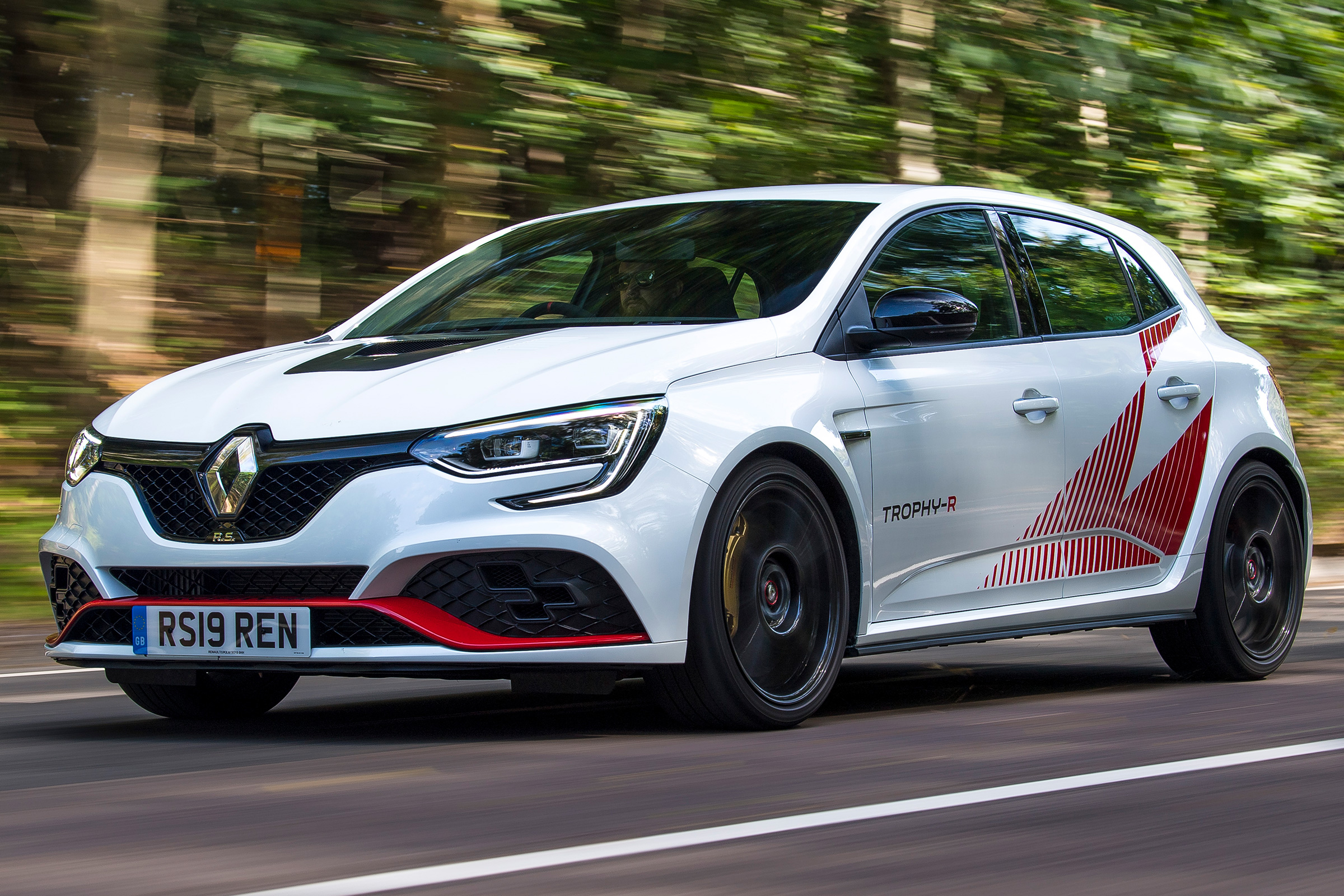Renault Megane R.S. Trophy-R - front tracking