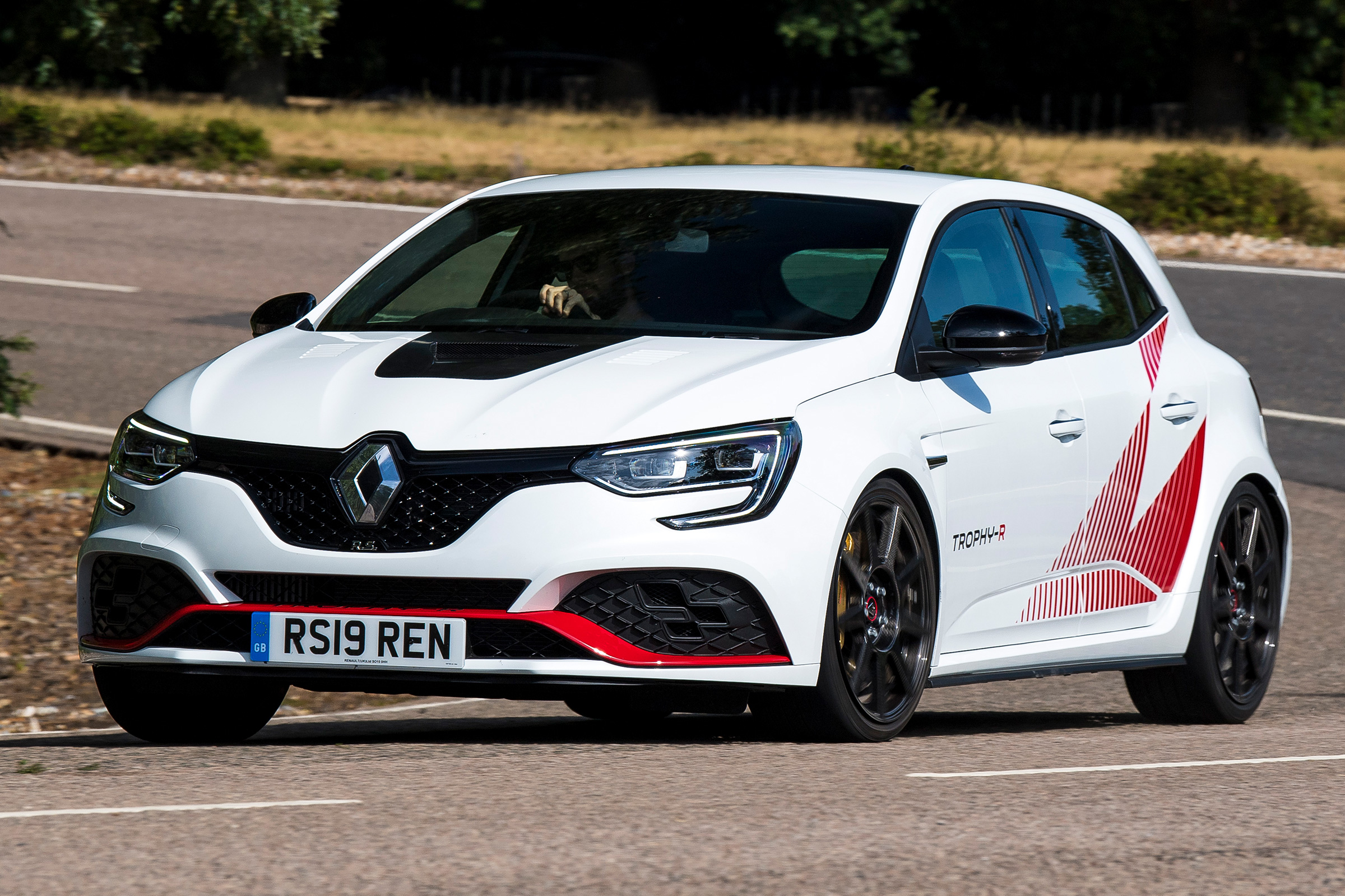 Renault Megane R.S. Trophy-R - front cornering