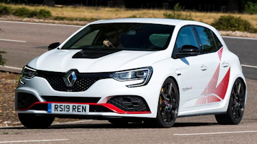 Renault Megane R.S. Trophy-R - front cornering