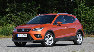 SEAT Arona - front static