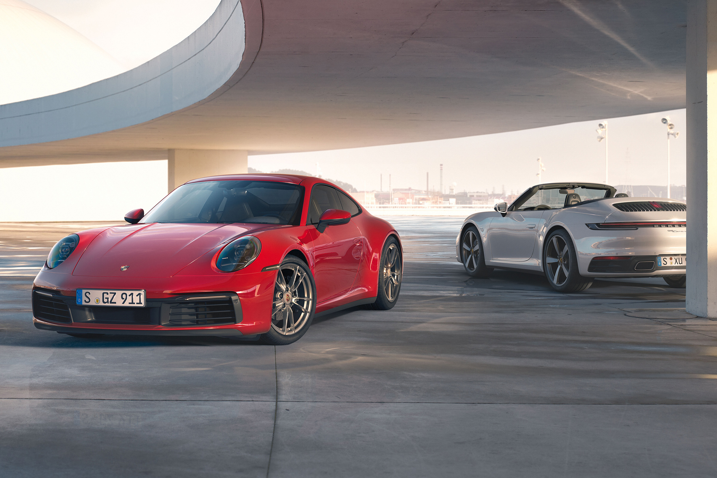 Porsche 911 Carrera 4 - Coupe and Cabriolet static
