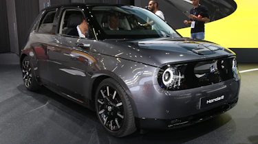 Honda e - front