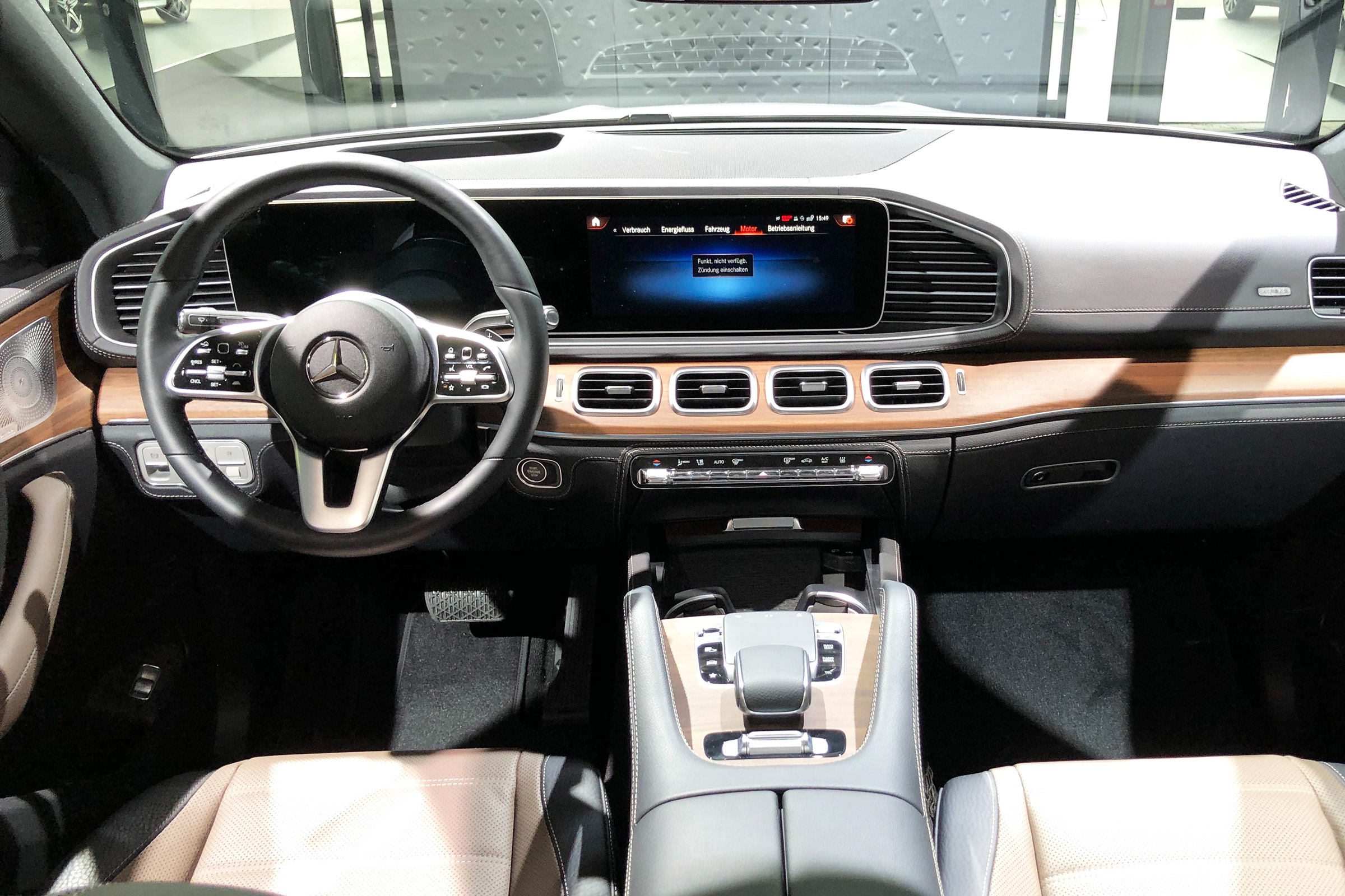 Mercedes GLE 350 de - Frankfurt dash