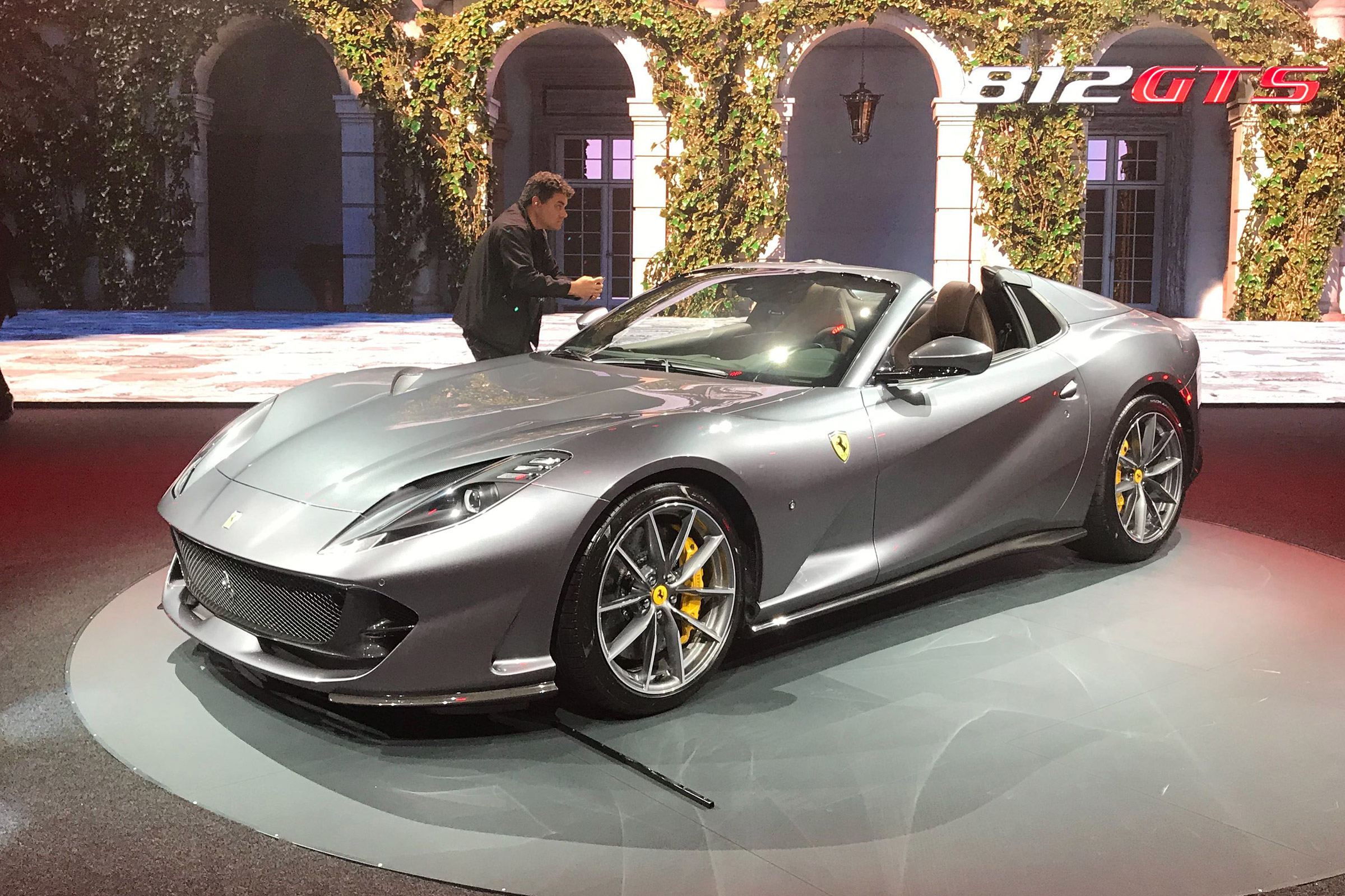 Ferrari 812 GTS - reveal front