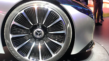 Mercedes EQS - wheel