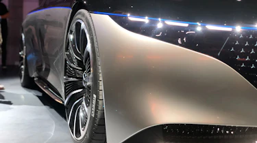 Mercedes EQS - headlight