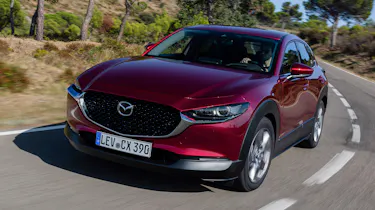 Mazda CX-30 SkyActiv-X - front tracking