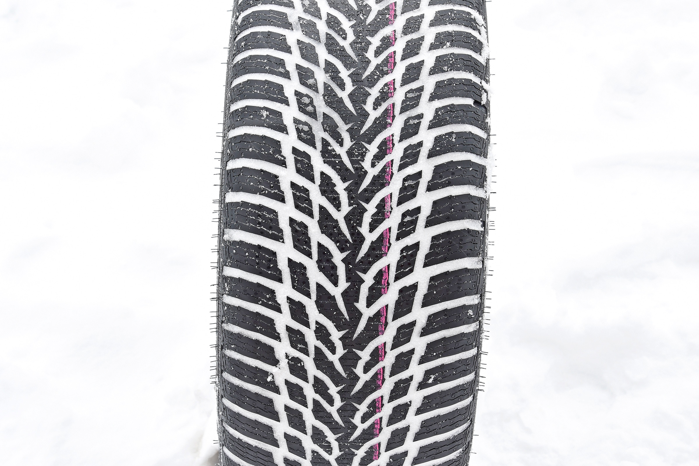 Nokian WR Snowproof - Winter Tyre Test 2019