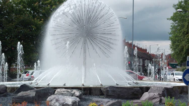 Giant dandelion roundabout, Nuneaton