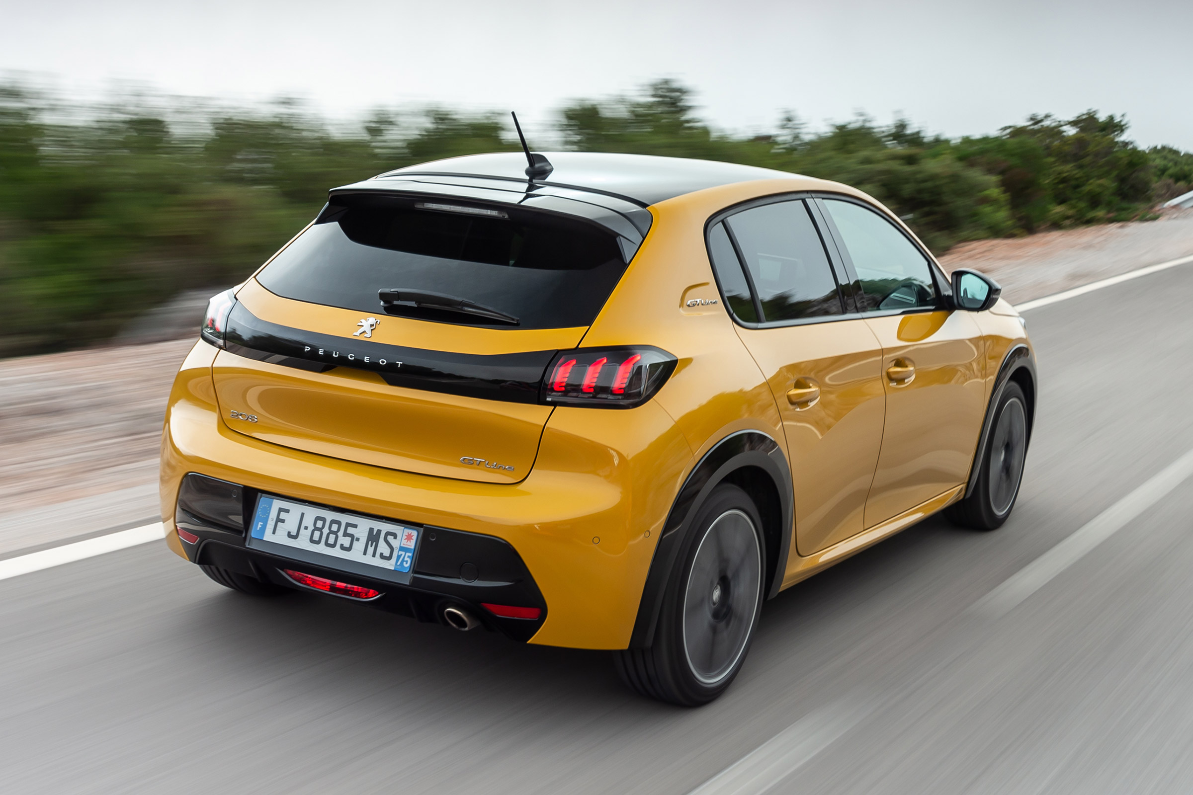 Peugeot 208 - rear