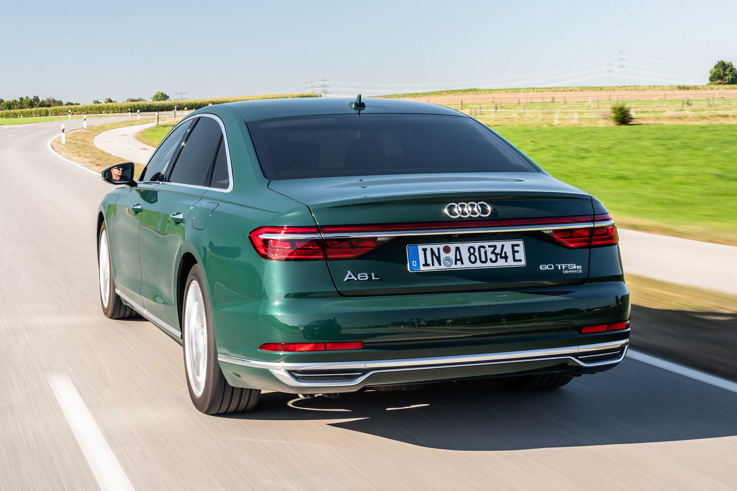 Audi A8 60 TFSI e - rear