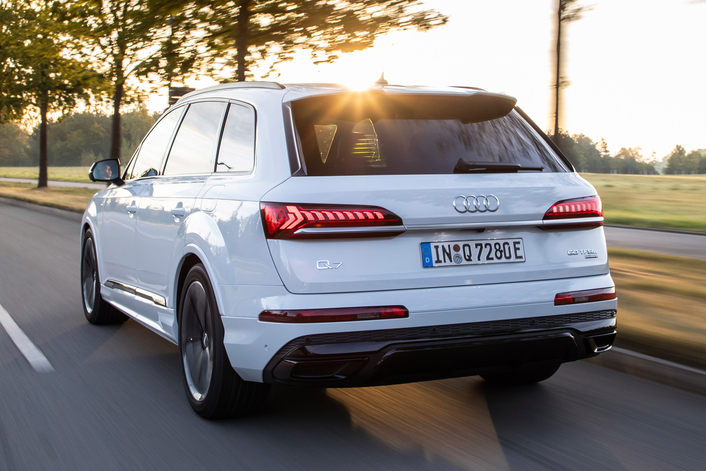 Audi Q7 60 TFSI e - rear