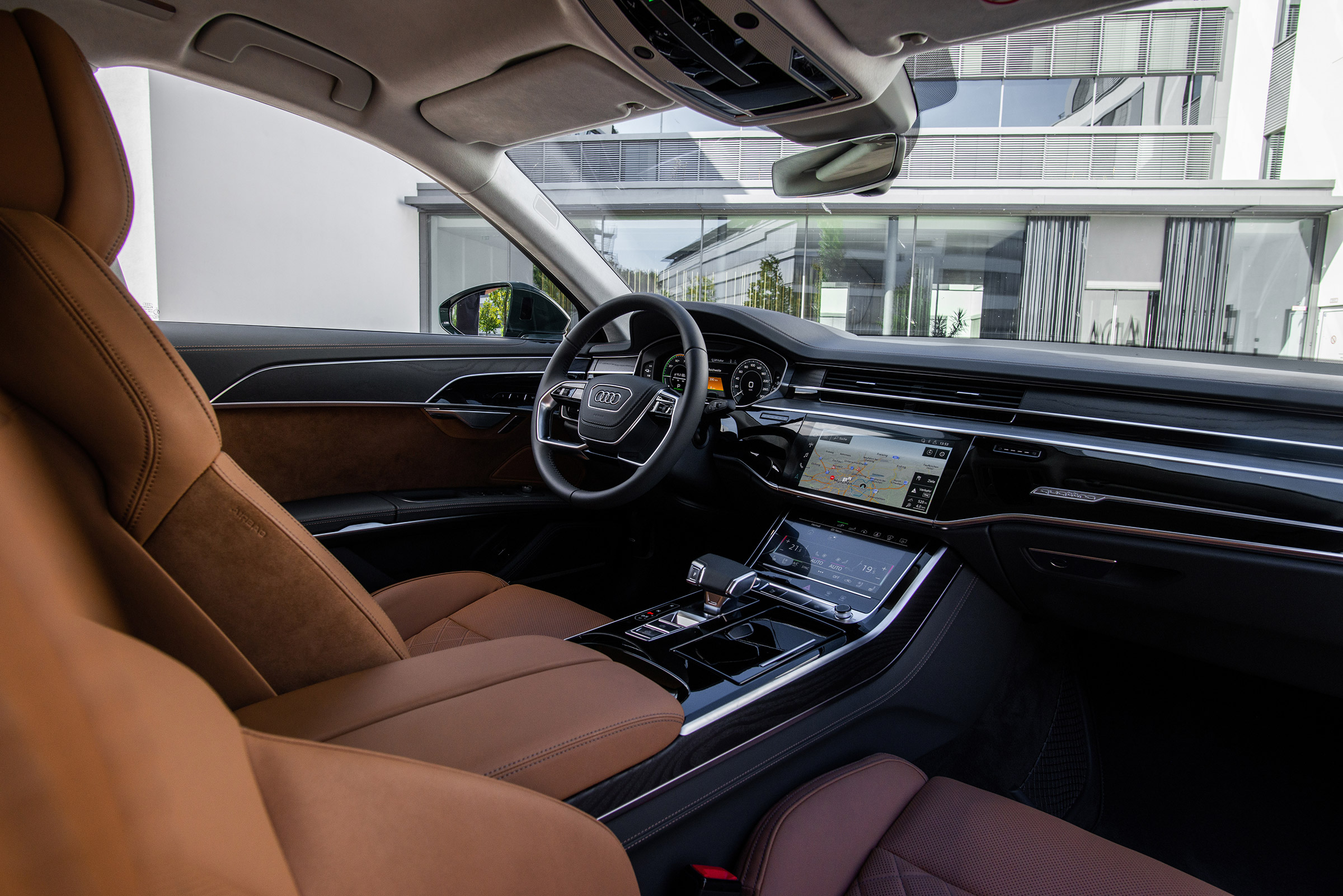 Audi A8 60 TFSI e - dash