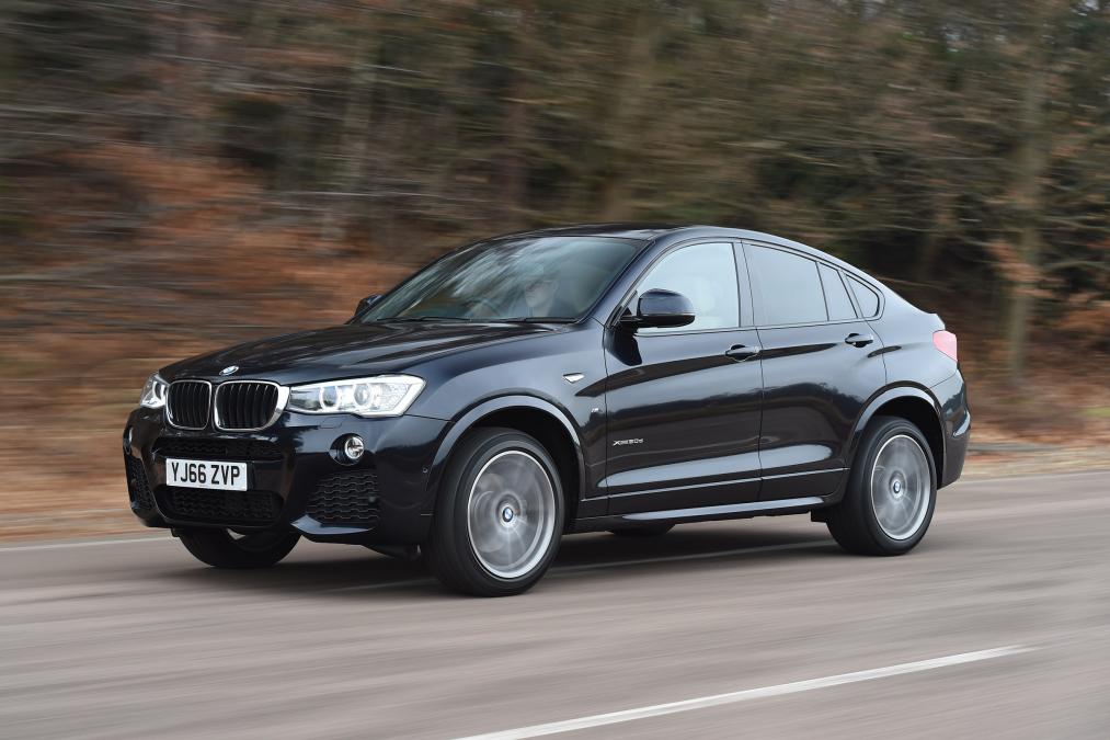 Used BMW X4 - front action