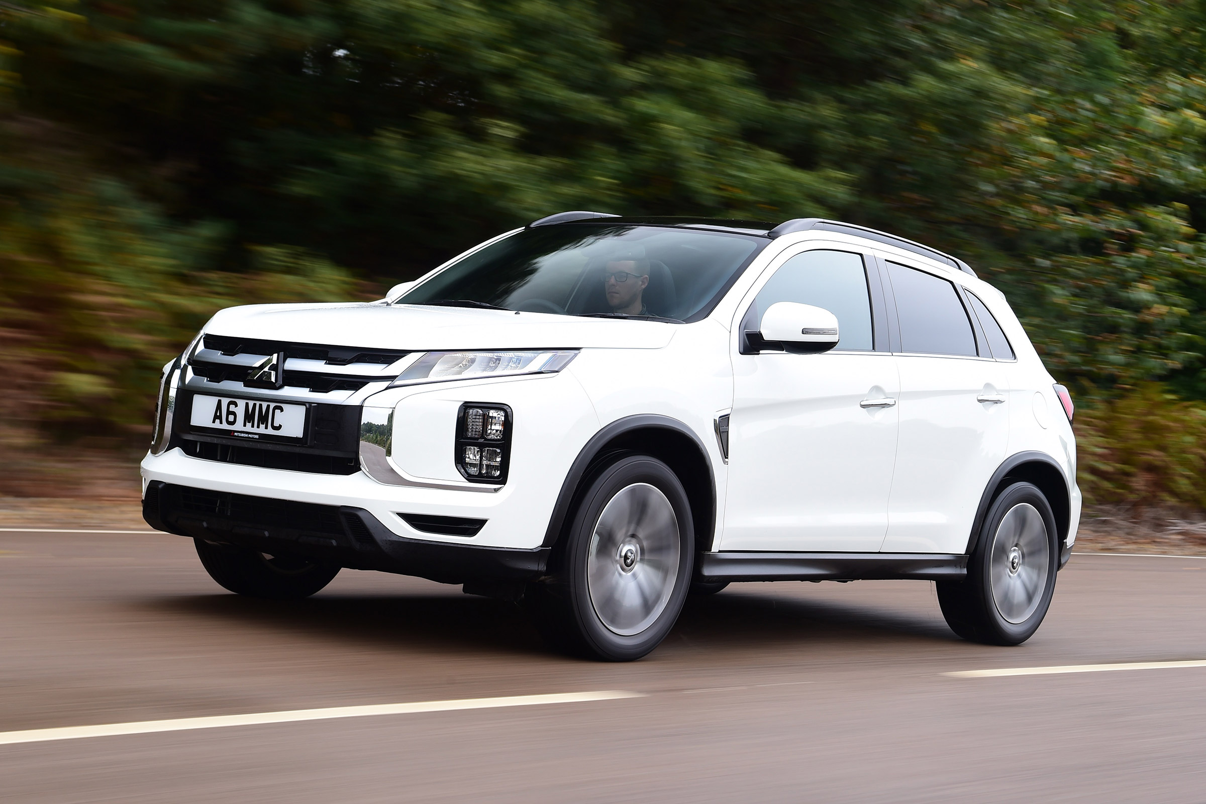 Mitsubishi ASX - front