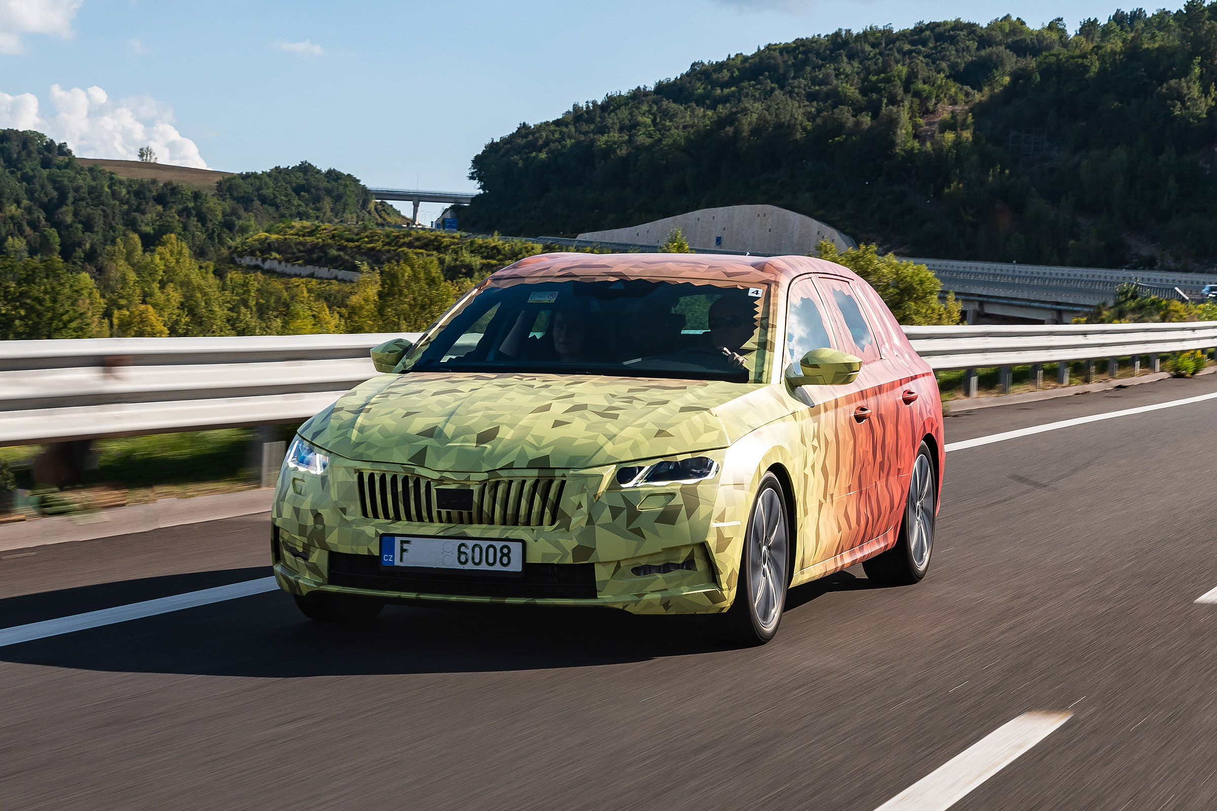 Skoda Octavia Estate prototype - front action