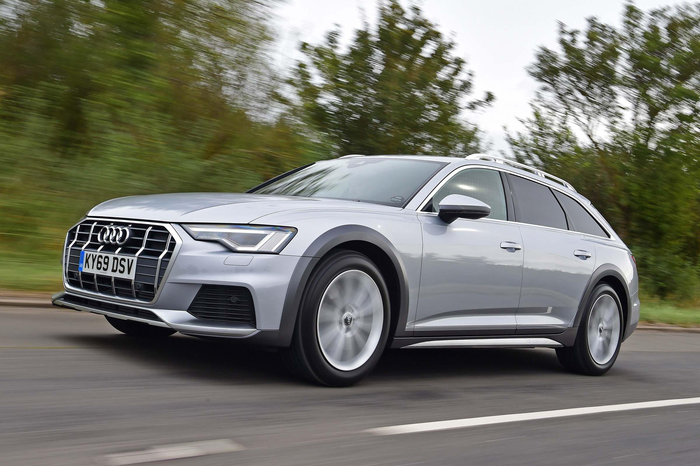 Audi A6 Allroad - front