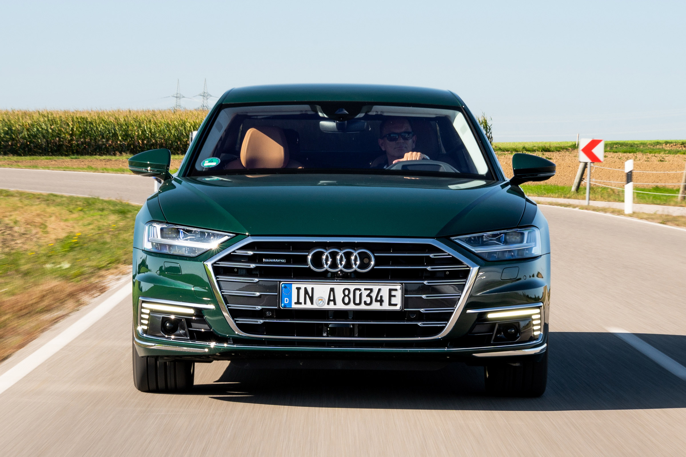 Audi A8 60 TFSI e - full front