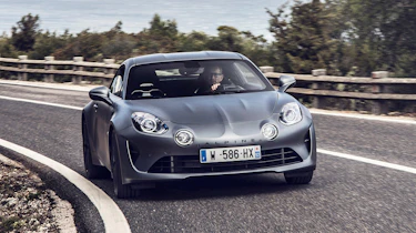 Alpine A110S - front panning