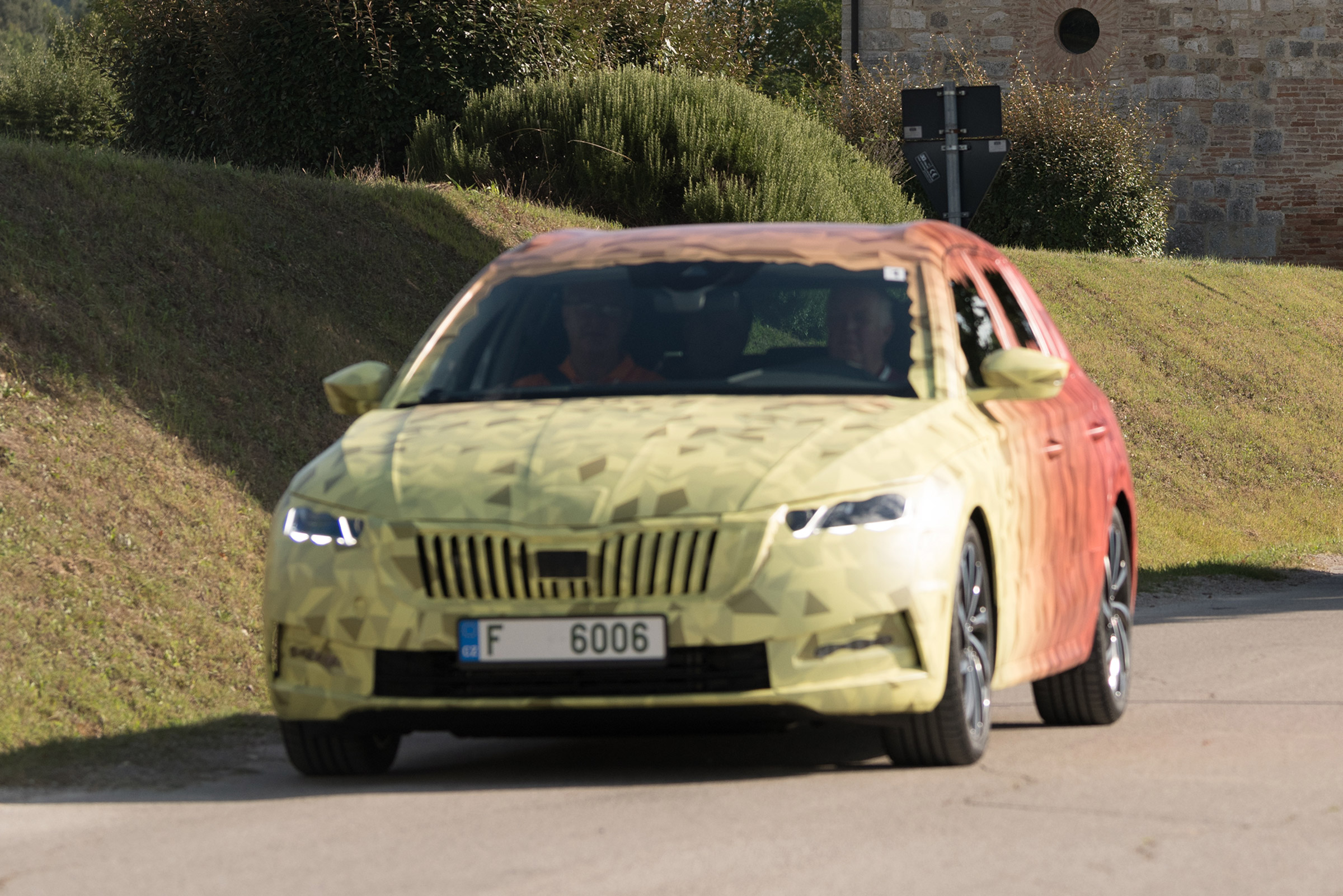 Skoda Octavia Estate prototype - full front
