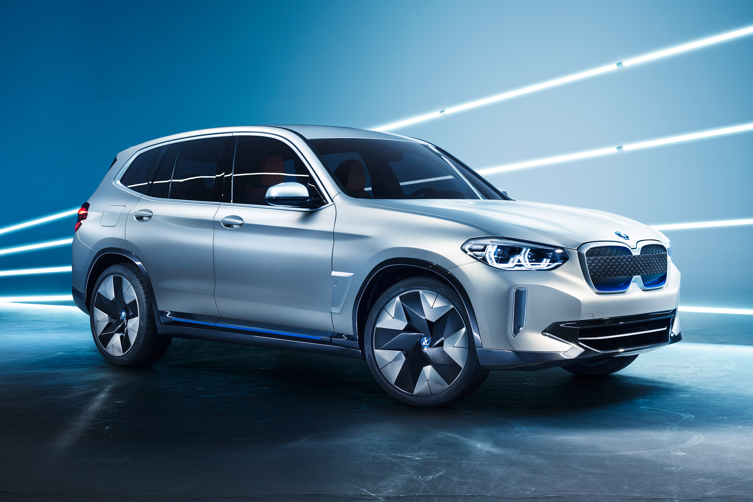 BMW iX3