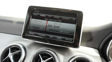 Used Mercedes CLA - infotainment