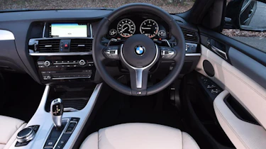 Used BMW X4 - dash
