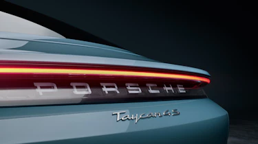 Porsche Taycan 4S - badge