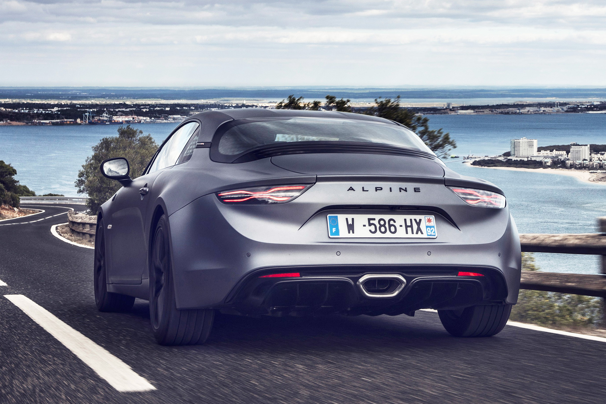 Alpine A110S - rear action