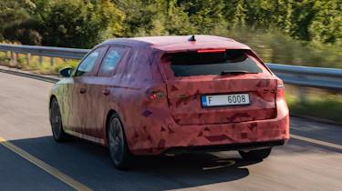 Skoda Octavia Estate prototype - rear tracking