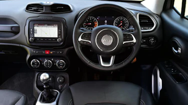 Used Jeep Renegade - dash