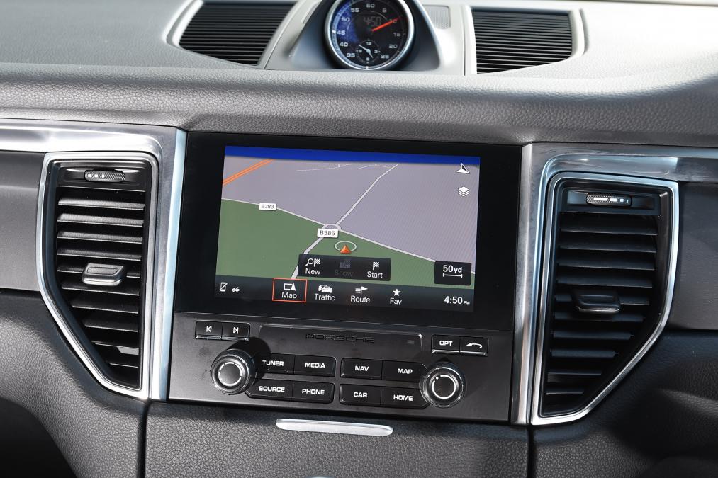 Used Porsche Macan - sat-nav