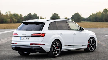 Audi Q7 60 TFSI e - rear static