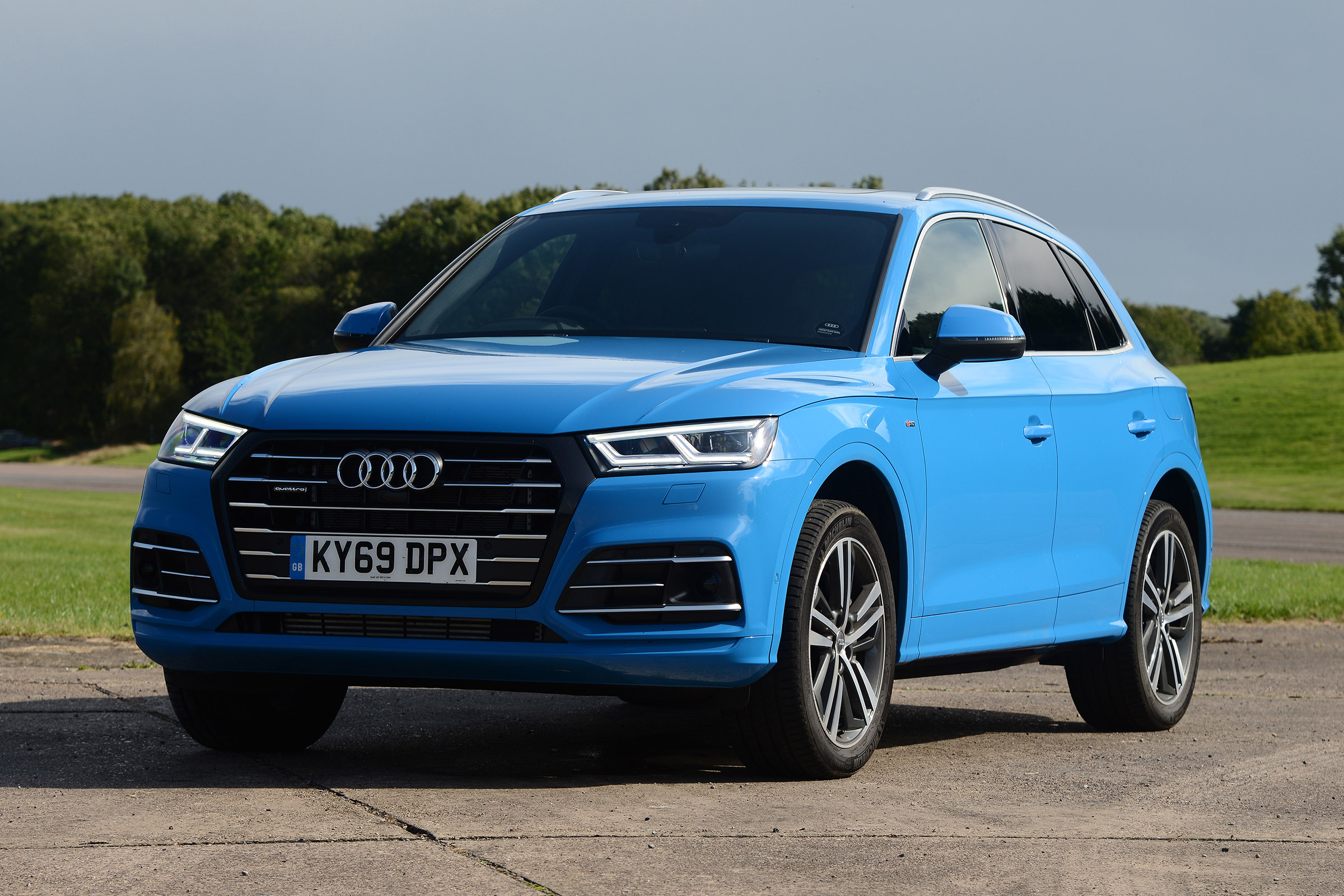 Audi Q5 TFSI e - front static