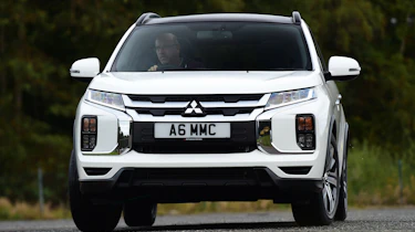 Mitsubishi ASX - front action