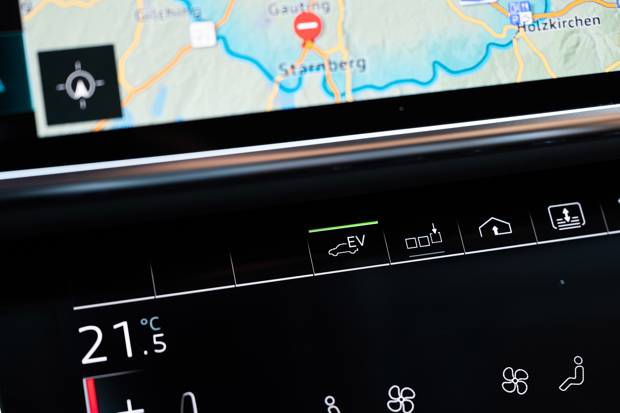 Audi A8 60 TFSI e - EV mode