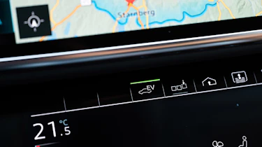 Audi A8 60 TFSI e - EV mode
