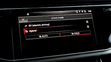 Audi Q7 60 TFSI e - infotainment