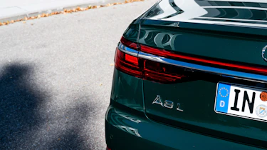 Audi A8 60 TFSI e - rear light