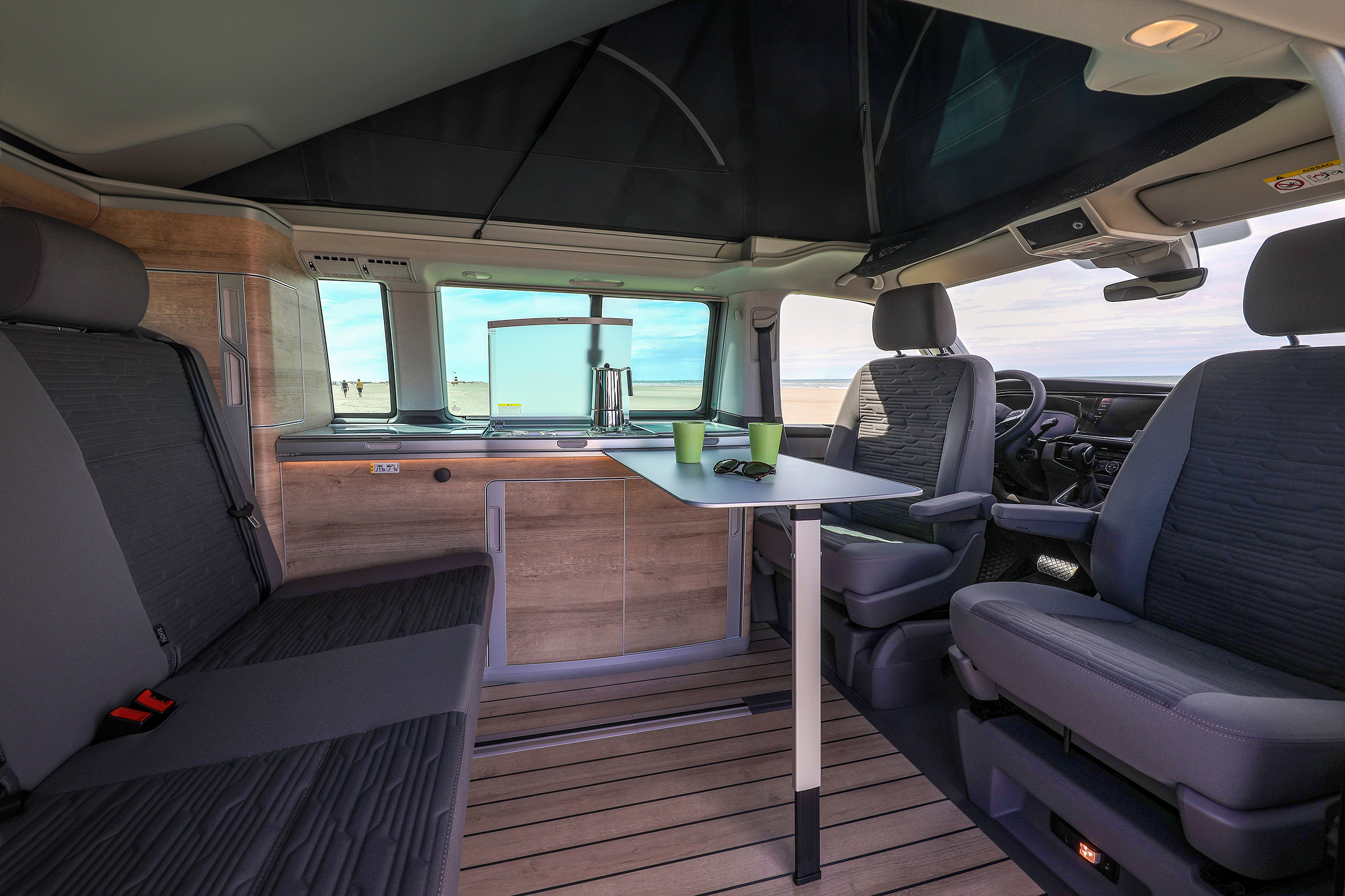 Volkswagen California T6.1 - cabin