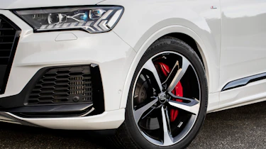 Audi Q7 60 TFSI e - wheel