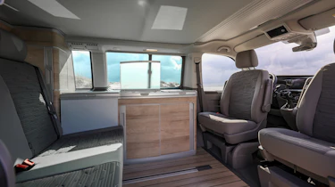 Volkswagen California T6.1 - cabin no table