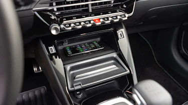 Peugeot 208 - centre console