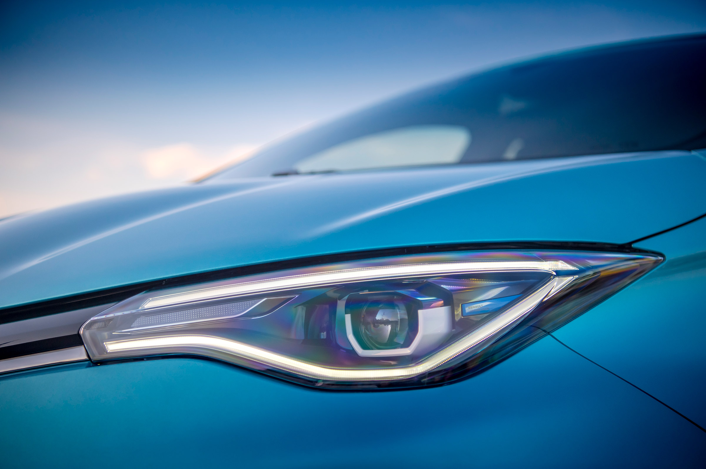 Renault ZOE - front light