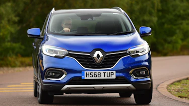 Renault Kadjar - front cornering