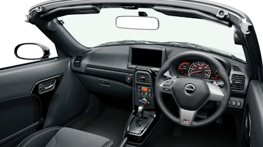 Daihatsu Copen GR Sport - interior
