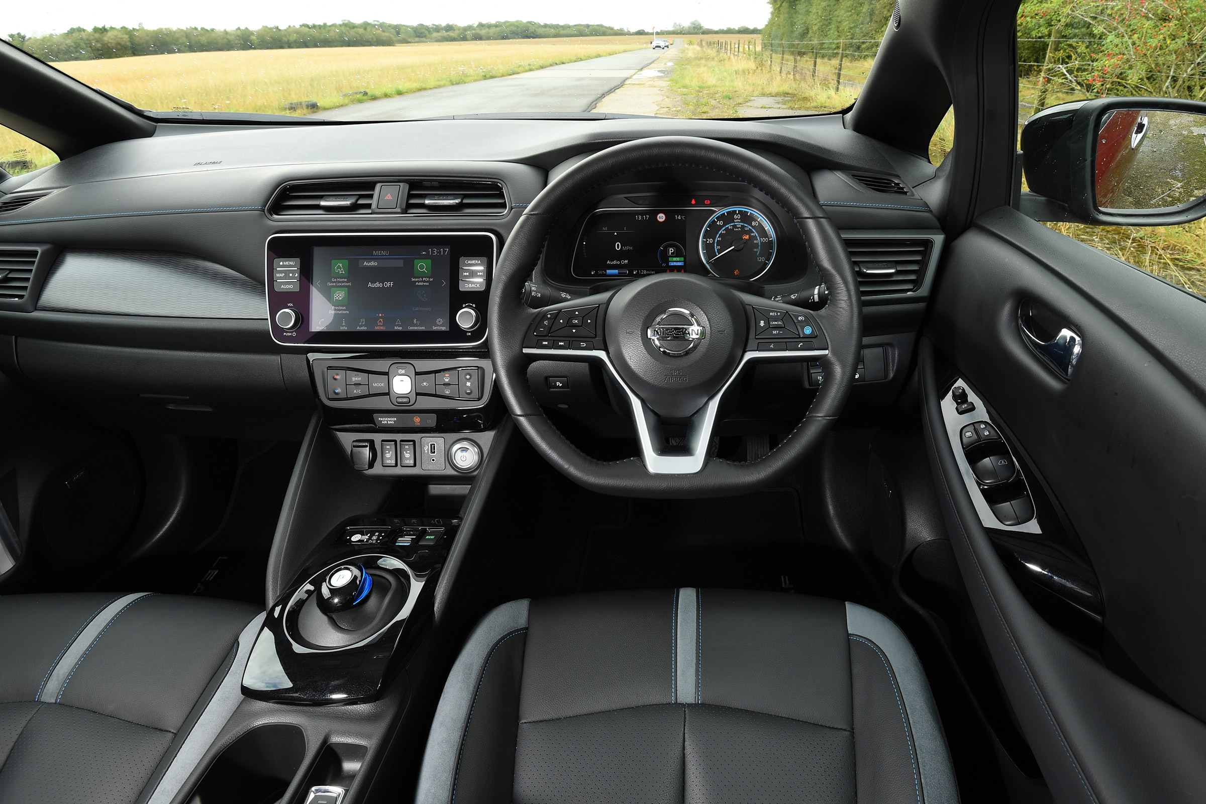 Nissan Leaf - dash