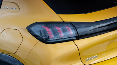 Peugeot 208 - rear light